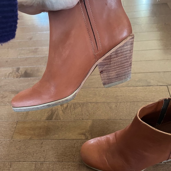 Rachel Comey Mars booties size 6 caramel. - Picture 7 of 9